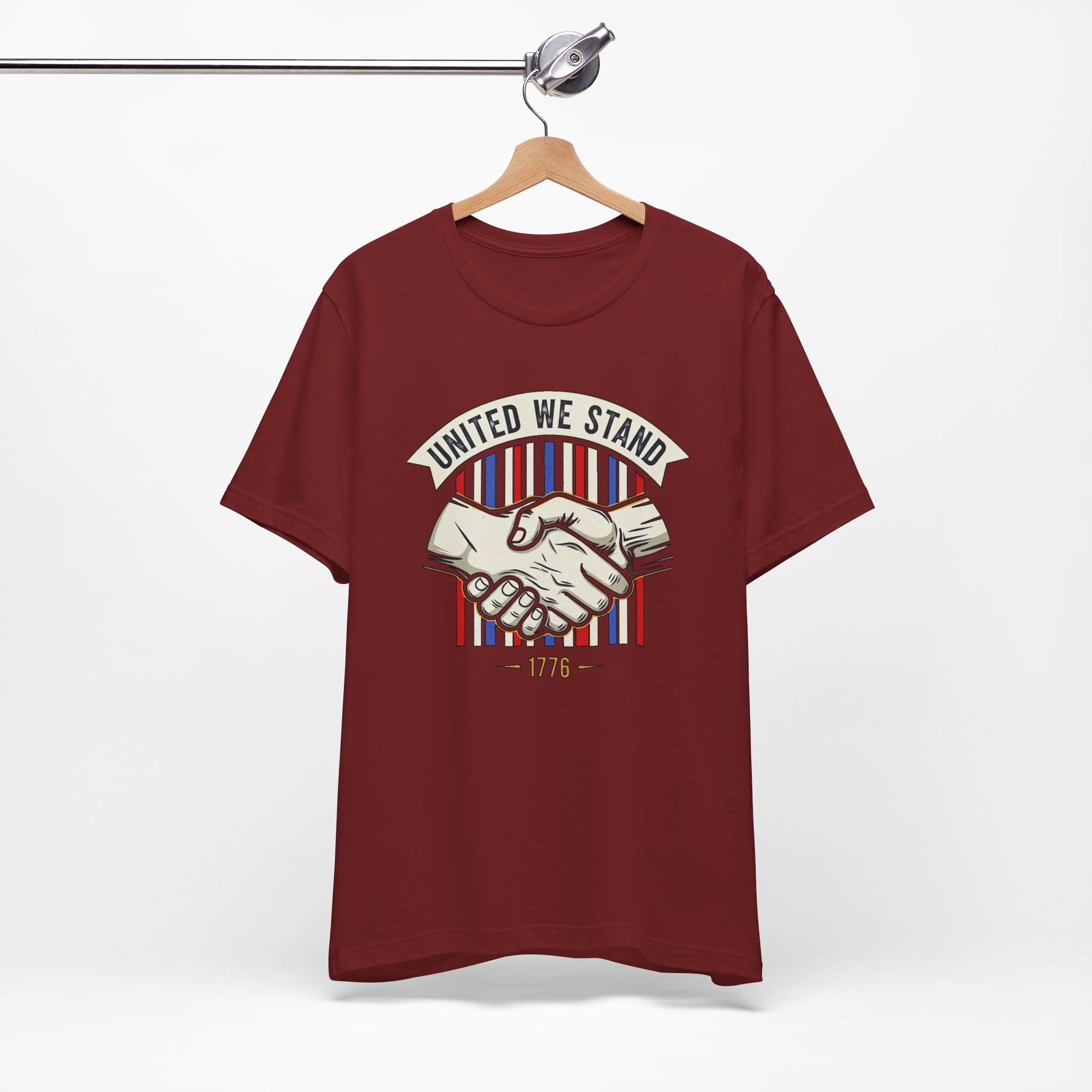T-Shirt United We Stand 1776 — Patriotic American Handshake Tee