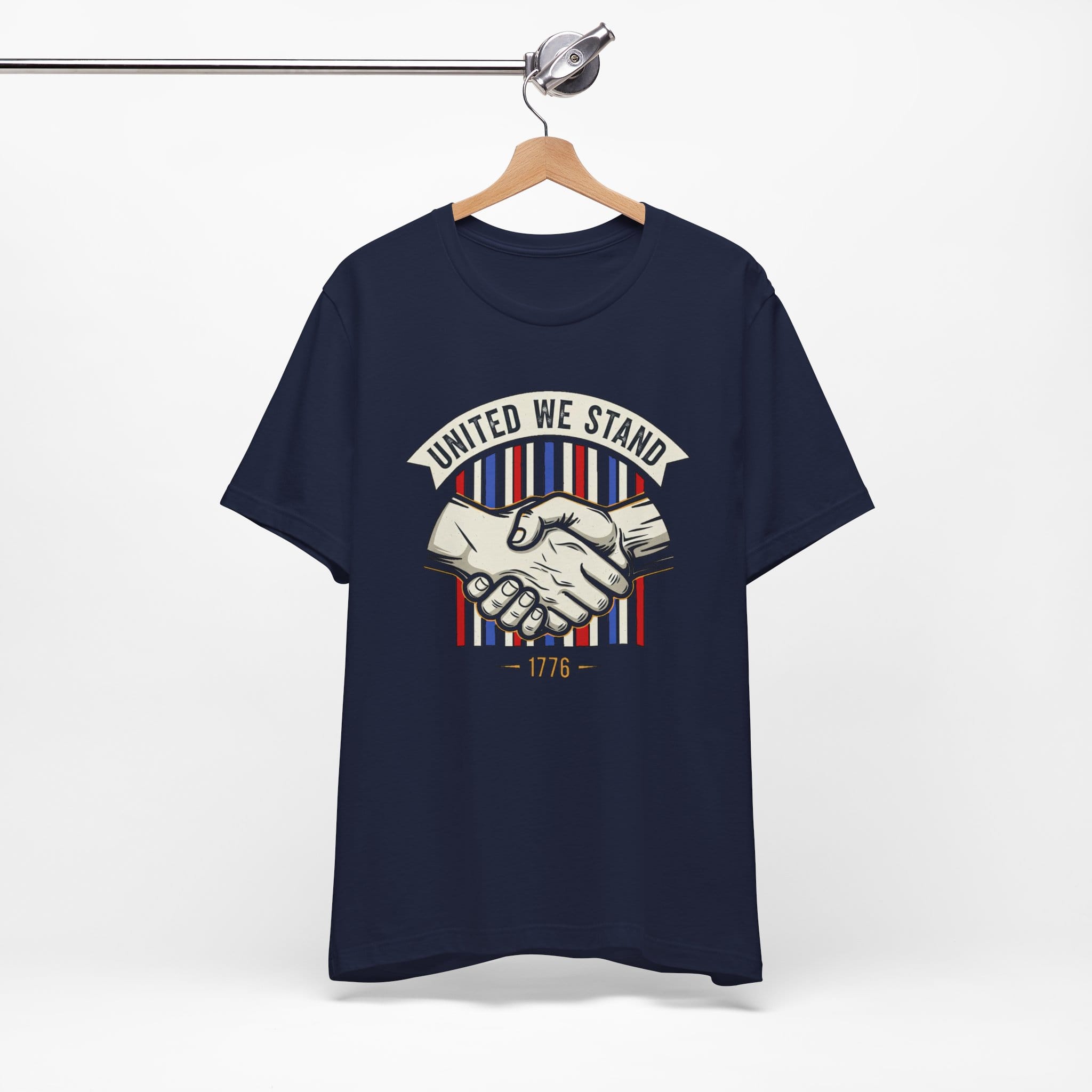 T-Shirt United We Stand 1776 — Patriotic American Handshake Tee
