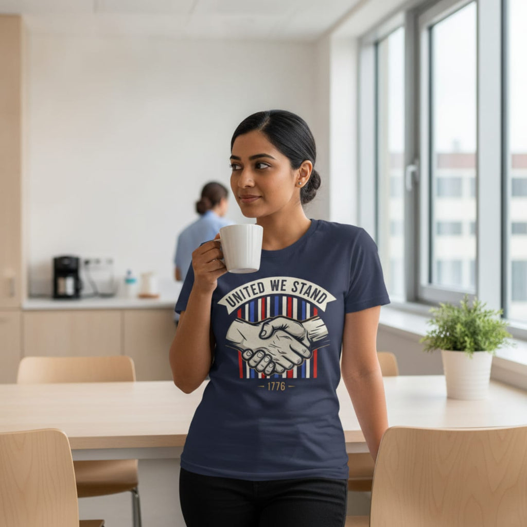 T-Shirt United We Stand 1776 — Patriotic American Handshake Tee