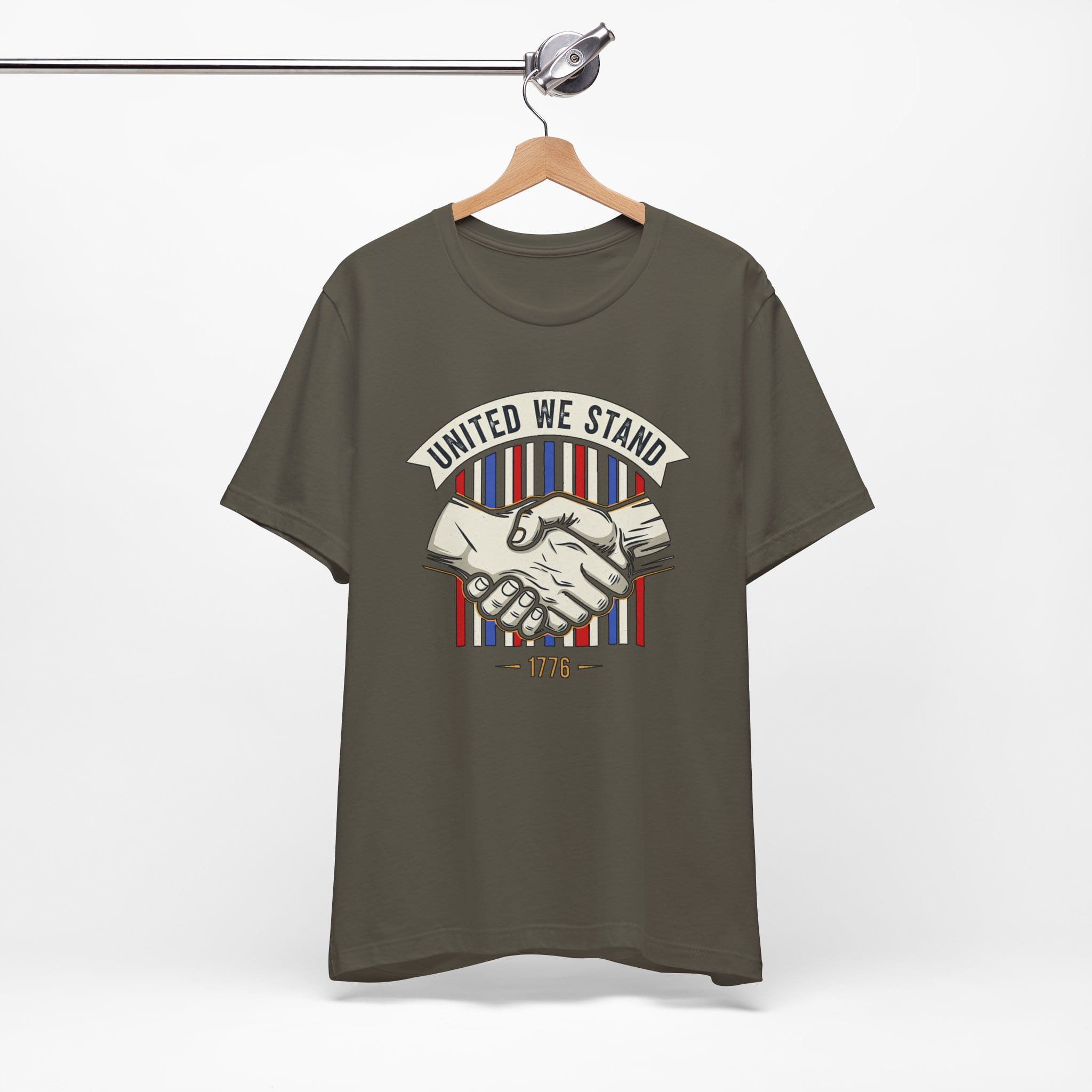 T-Shirt United We Stand 1776 — Patriotic American Handshake Tee